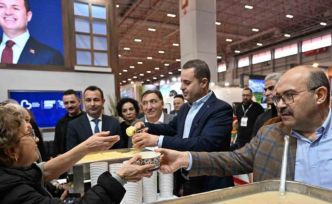 Vali İsmail Ustaoğlu, EMITT’te Balıkesir standına hayran kaldı