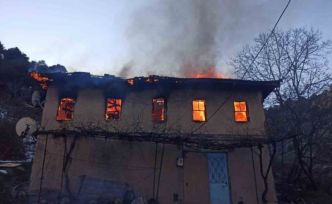 Yaşlı kadın evinde çıkan yangında hayatını kaybetti