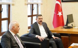 Bakan Çiftçi, Kızılcahamam İlçe Emniyet Müdürlüğü’nü ziyaret etti