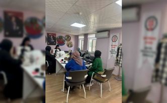 Batman’da kadınlar ilmek ilmek geleceği dokuyor