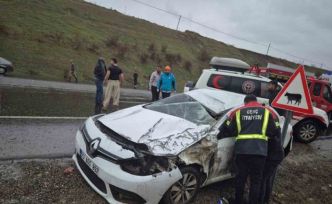 Bingöl’de trafik kazası : 1 ölü 2 yaralı