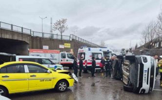 Bingöl’de trafik kazası : 5 yaralı