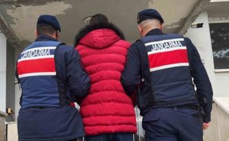 Kırıkkale’de aranan 2 hükümlü yakalanarak cezaevine gönderildi