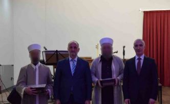 Suç işleyerek girdikleri cezaevinde hafız oldular