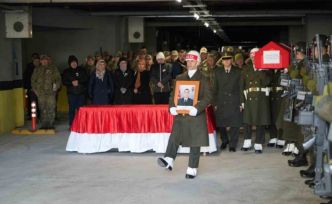 Türk bayrağına sarılı naaşıyla memleketine uğurlandı