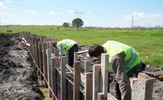 Akın gençlerin sesini duydu, mahalleler yeşil sahaya kavuştu