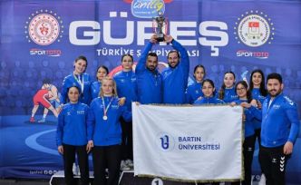BARÜ’lü güreşçilerden ÜNİLİG’de madalya yağmuru: 16 madalya