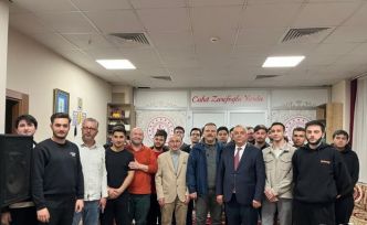 Başkan Bıyık üniversite gençliği ile bir araya geldi