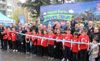 Belediye başkanının koltuğuna oturan çocuklar talimat vermişti: Masal Park hayalleri gerçek oldu