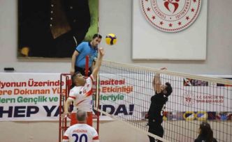 Gençlik Haftası kapsamında kurumlar arası voleybol turnuvası başladı