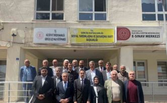 Gercüş’te muhtarlar Kaymakam Uzun ile bir araya geldi