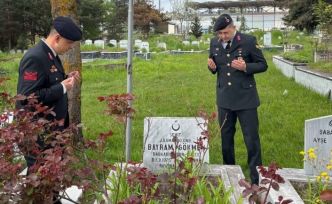 Jandarma şehit Gökmen’i kabri başında andı