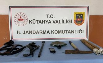 Kaçak kazı malzemeleri ele geçirildi, 2 şüpheli yakalandı