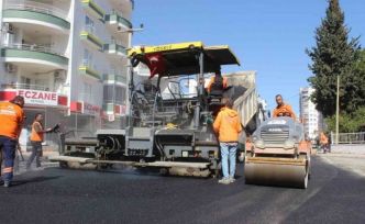 Mersin Büyükşehir Belediyesi Mezitli Yeni Mahalle yolunu yeniledi