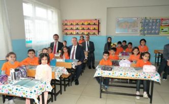 Müdür Tosun, öğretmen ve öğrencilerle bir araya geldi