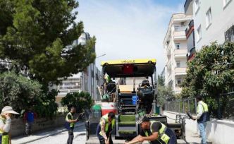 Tarsus’ta yol yenileme çalışmaları hız kesmiyor