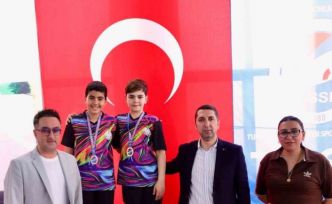 Yüzmede Elazığ’a 19 madalya