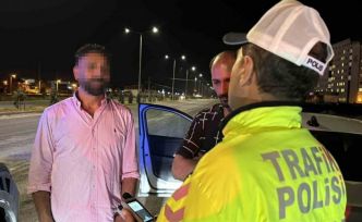 Alkollü sürücünün ehliyetine el konulup, 25 bin lira ceza kesildi