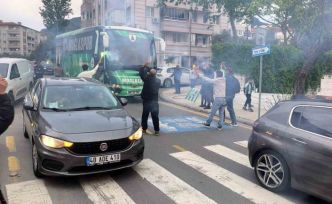 Muğlaspor’a taraftarlardan meşaleli karşılama