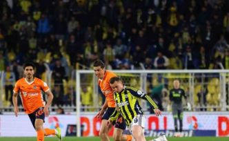 Trendyol Süper Lig: Fenerbahçe: 0 - RAMS Başakşehir: 0 (Maç devam ediyor)