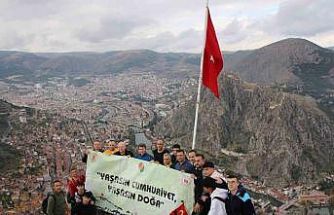 Amasya’nın zirvesinde ‘Cumhuriyet doğa yürüyüşü’