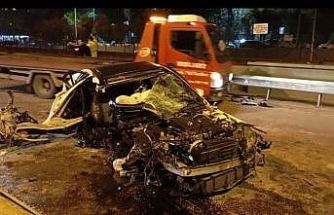 Bursa’da otomobil, önce direğe ardından minibüse çarparak savruldu: 6 yaralı
