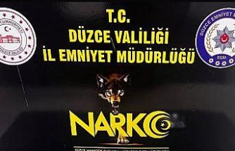 Düzce’de 2 uyuşturucu taciri tutuklandı