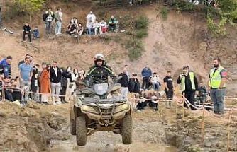 Gölcük’te ATV tutkunları zorlu parkurda mücadele etti