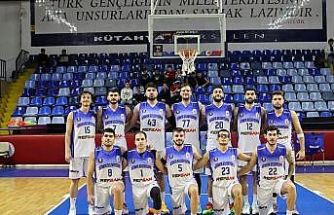 Kütahya Belediyespor, namağlup unvanını korudu