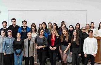 "Liderliğin temeli iletişim"