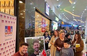 Miraç Çağrı Aktaş Mardian MALL’da okurlarıyla buluştu