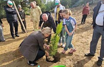 Önce öğrendiler sonra fidanları diktiler