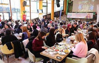 5 Aralık Dünya Gönüllüler Günü’nde genç gönüllüler kahvaltıda buluştu