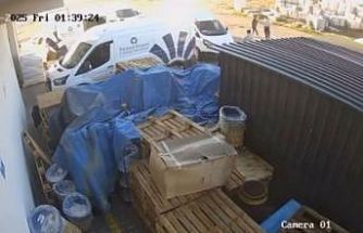 Adana’da bir kişinin bıçaklanarak öldürüldüğü olayın kamera kayıtları ortaya çıktı