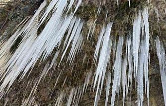 Adana’da buz sarkıtları oluştu