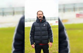 Adem Çak ilk maçından galibiyetle ayrıldı