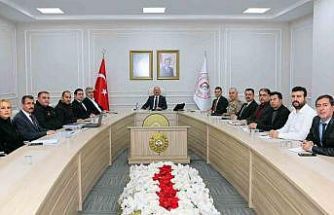 Adıyaman’da ağır ve orta hasarlı yapıların yıkım süreci konuşuldu