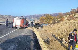 Adıyaman’da otomobil şarampole yuvarlandı