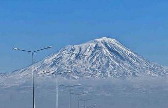 Ağrı Dağı ihtişamıyla göz kamaştırıyor