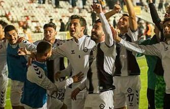 Altay, devreyi galibiyetlerle tamamladı