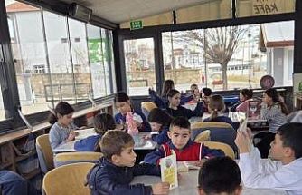 Altıntaş’ta kitap okuma etkinliği