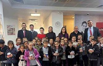 Ana sınıfı öğrencileri bankada tasarrufla tanıştı