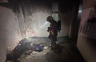 Antakya’da metruk bina yangını