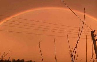 Antalya’da çiftçinin çifte gökkuşağı heyecanı kameraya yansıdı