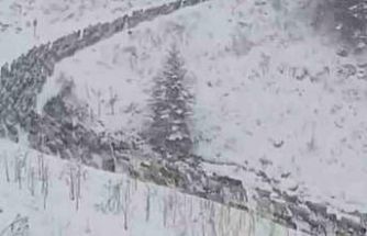 Anzer Yaylası’na kar yağdı, her yer beyaza büründü