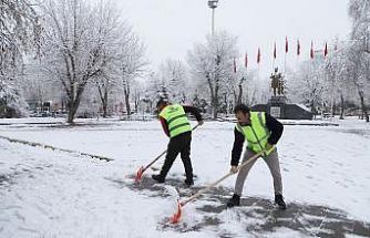 Ardahan’da belediyeden karla mücadele