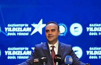 Bakan Kacır: "23 yıl önce 36 milyar dolar olan yıllık ürün ihracatımız 270,6 milyar dolara çıktı"