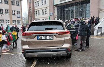 Başkan Büyükkılıç’ın Togg’u, Yerli Malı Haftası’nda öğrencilerle buluştu