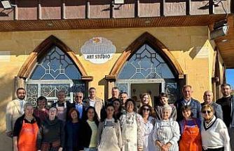 Başkan Topaloğlu: "Seramik sanatına gönül verenler ortaya çok güzel eserler çıkarıyor"