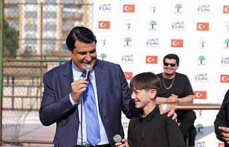 Başkan Yılmaz gençlerle bir arada